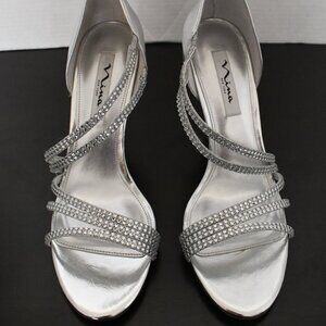 Silver Nina dress shoe. Women's Size 10 (US)